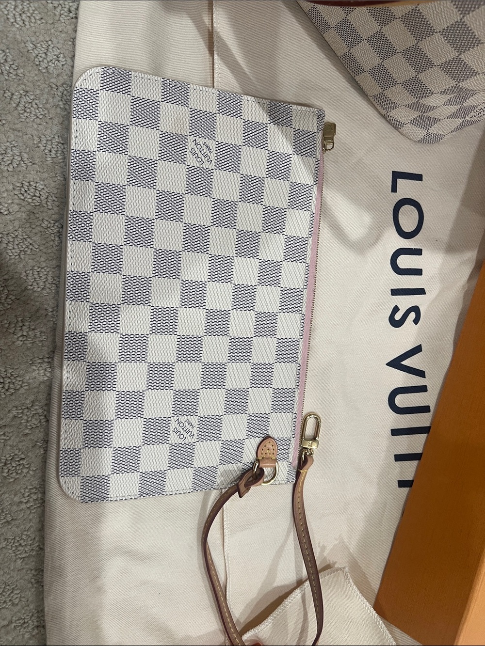 Authentic Louis Vuitton Damier Azur Tote with Pink Interior and Vachetta Trim - Picture 3 of 17